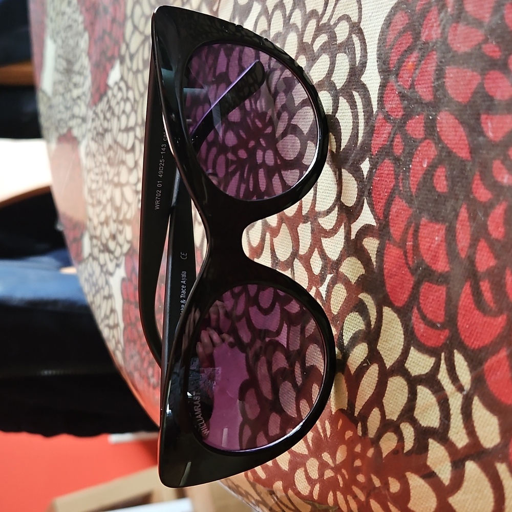 NWOT William Rast Sunglasses